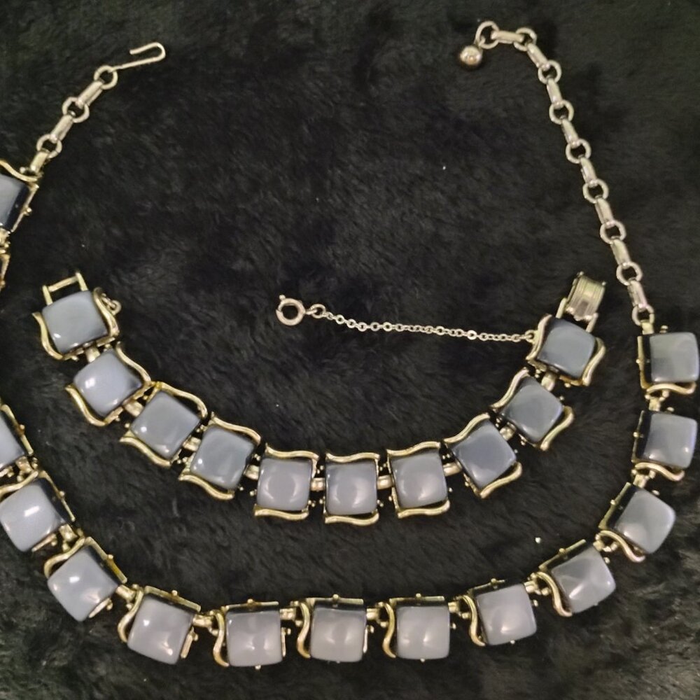 Coro Blue Necklace and Bracelet Set (201) - Picture 3 of 6